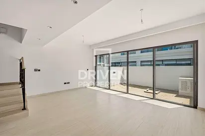 Vacant | 2 cheques | Branded New | Near Exit