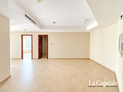 HIGH FLOOR | LAKE VIEW | SPACIOUS CONVERTED UNIT
