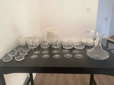 Dinnerware and dishes set