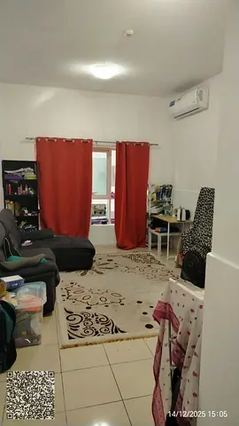 🏡 Apartment for Sale – Pearl Towers, Ajman 📍 Location: Al Rashidiya, Pearl Towers Complex, Building A4, 4th Floor ✨ Property Details: * 🛏️ 1 Bedroom + Living Room * 🚿 2 Bathrooms * 🍳 Separate Kitchen