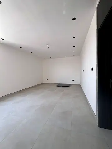 Distinctive villa for sale in the Al-Hoshi area.