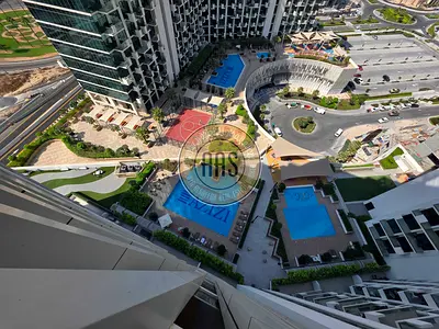 Like A Brand New Luxury One Bedroom Apartment with downtown view