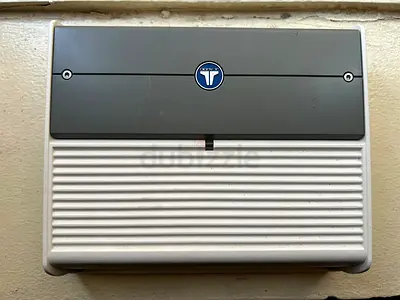 JL amplifier with Woofers & speakers