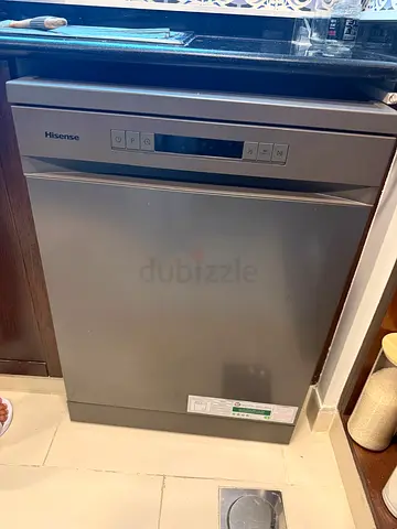 Hisense 13-Place Dishwasher – Titanium Grey – Only 6 Months Used