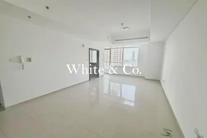 Harbour Views | Unfurnished | Vacant Now