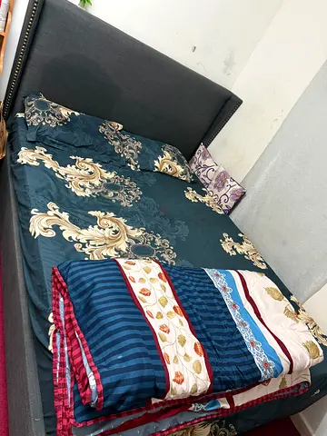 King size bed