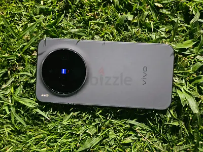 vivo smartphone - good condition, functional rear cameras