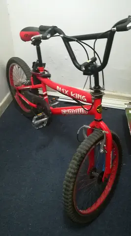 Red MX King BMX-style Kids/Teen Bike – Good Condition