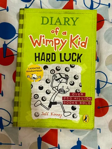 Diary of a Wimpy Kid: Hard Luck (Jeff Kinney) - Good Condition