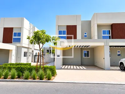 Amazing Location, Multiple Option, Luxurious Villa