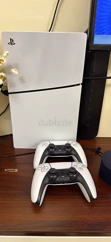 PS 5 with 2 controllers - digital version