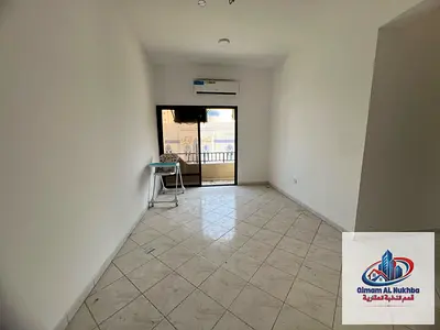 2 بلكونة باطلالة بحرية - مساحة كبيرة - موقع مميز خدمي - تشطيبات حديثة - سعر مميز - تسهيلات بالدفع
