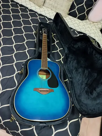 Yamaha FG820
