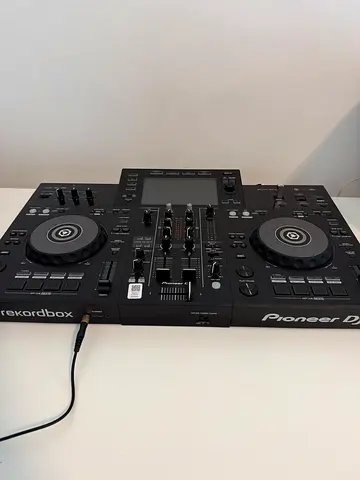 Pioneer DJ Controller XDJ-RR — used once perfect conditions + speakers
