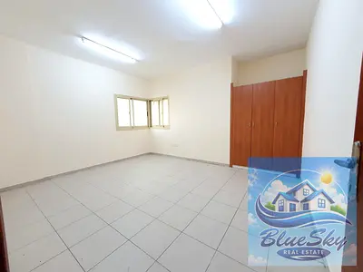 ONE MONTH FREE 2BHK WITH BALCONY WARDROBE CLOSE HALL JUST RENT 36K