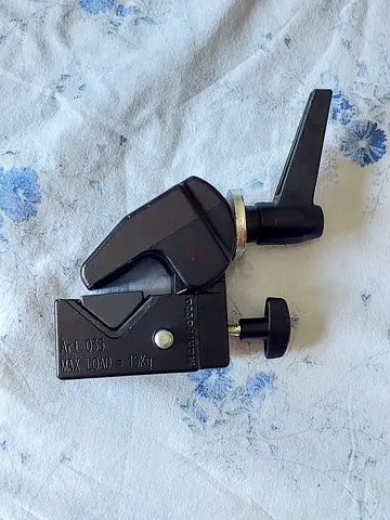 Manfrotto 035 Super Clamp for photo video studio