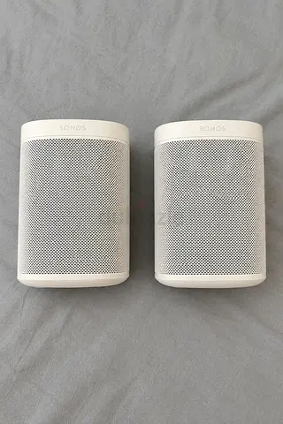 Pair of Sonos One (Gen 1) Wireless Smart Speakers - White