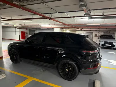 2023 Porsche Cayenne GCC Specs