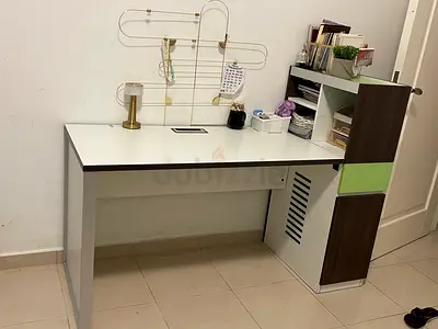Office table