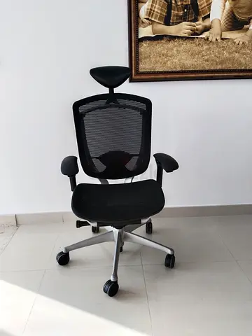 Contessa Okamura office chair