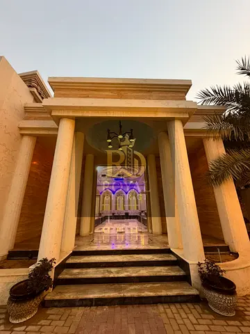 DISTRESS DEAL | 3BR VILLA | FREEHOLD FOR ONLY ARABS | CLASSIC DESIGN | PRIME LOCATION