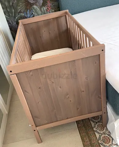 Solid Wood Baby Crib / Bassinet - Light Natural Finish