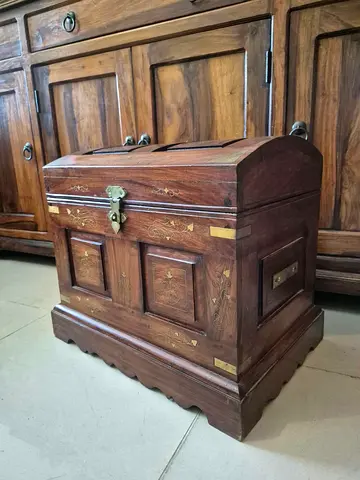Rose Wood Wooden Chest