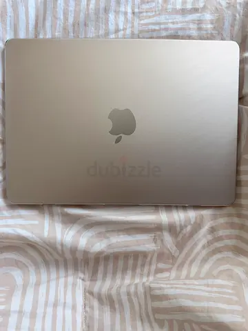 Apple MacBook Air M5 (Gold) Condition, Lightly Used
