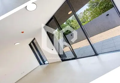 🔥🏡 Golden Opportunity to Own a Townhouse at an Unbeatable Price!