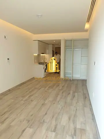 Studio Apartment | Canal View | Modern Finishes