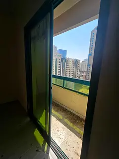1BHK WITH SPASIOUS HALL AND ROOM IN PRIME LOCATION CLOSE TO NAHDA PARK 39000/YEAR