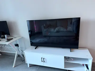 48-55 inch LED TV in good condition with stand