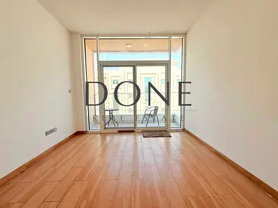 Luxurious With Wooden Floor 2-Master Bedrooms With Built In Wardrobes, Balcony And Parking