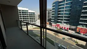 Vacant | big layout | unfurnished | 2 Bath