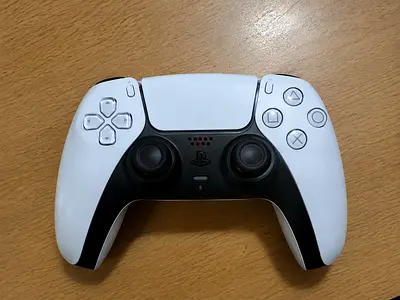 PS5 DualSense Controller – White, Excellent Condition
