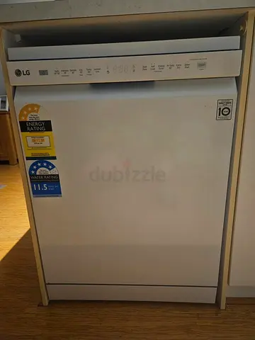 LG Quadwash Dishwasher - White, Good Condition
