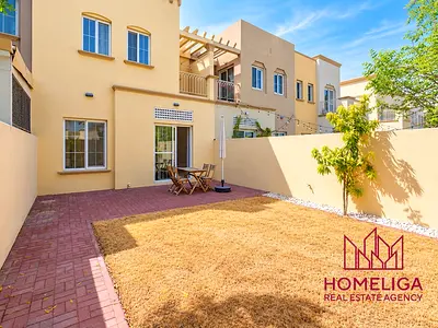 Single Row | Close to amenities | Rented