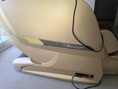 The Isukoshi Royal Emperor Massage chair