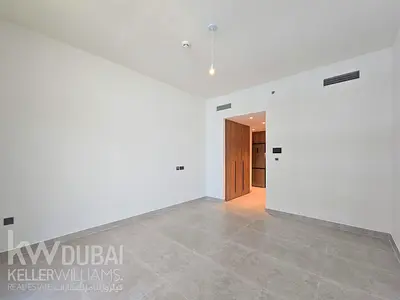 Spacious 1BR | Unfurnished Unit | 4 Cheques