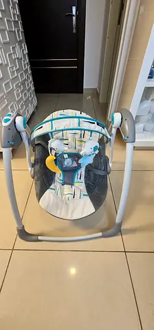 Baby electric swing/rocker in good condition