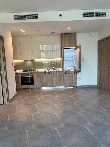 Canal View | Prime Location | Vacant Soon