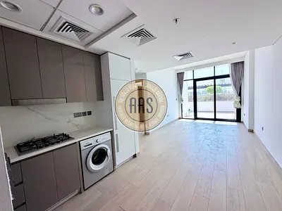 Huge terrace | Pool View | 4chqs |