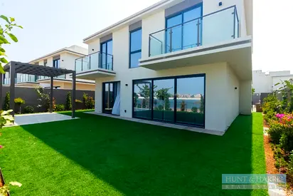 4BR Luxurious Beachfront Villa for Rent | Waterfront Living | Al Hamra
