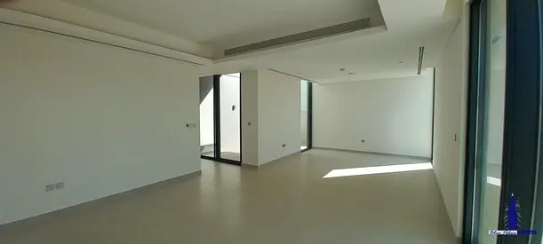 Spacious 4BR Villa | Elie Saab 1 | Courtyard View | Unfurnished
