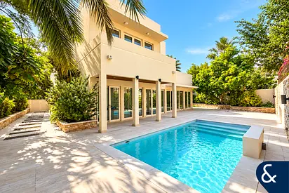 5 Bed + Maids | Immaculate | Private Pool