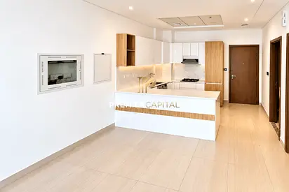 VACANT | NEGOTIABLE | PRIME LOCATION