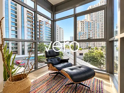 Rare Unit | Large windows | Upgraded