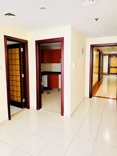 12 CHEQUES | MASTER ROOM | BALCONY | FAMILY BUILDING |