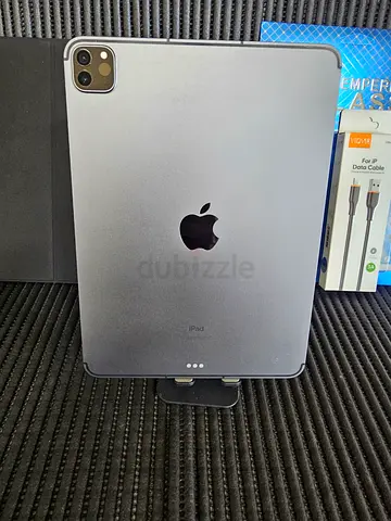 Apple iPad Pro 11 " 3rd Generation M1 256GB cellular with accessories and delivery all over UAE 🇦🇪