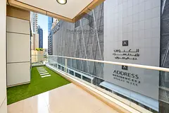 Vacant | Huge Balcony | Prime Downtown | Two Minutes Walk to Dubai Mall